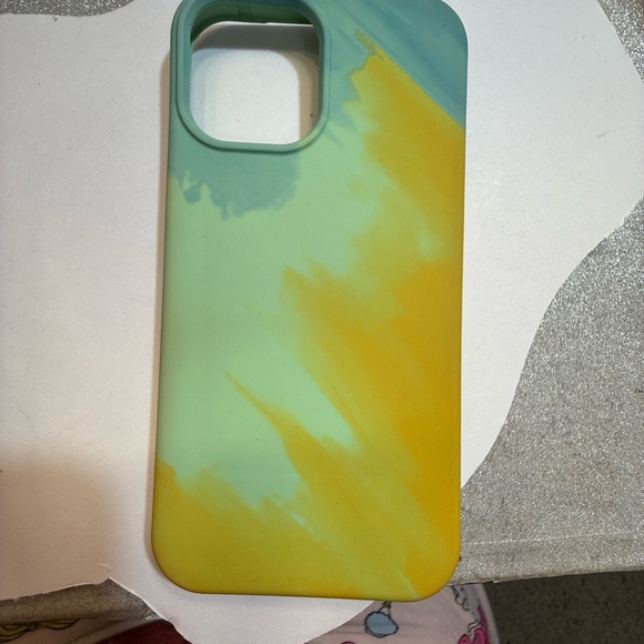 iPhone 12 Pro Max case bundle - Picture 6 of 7